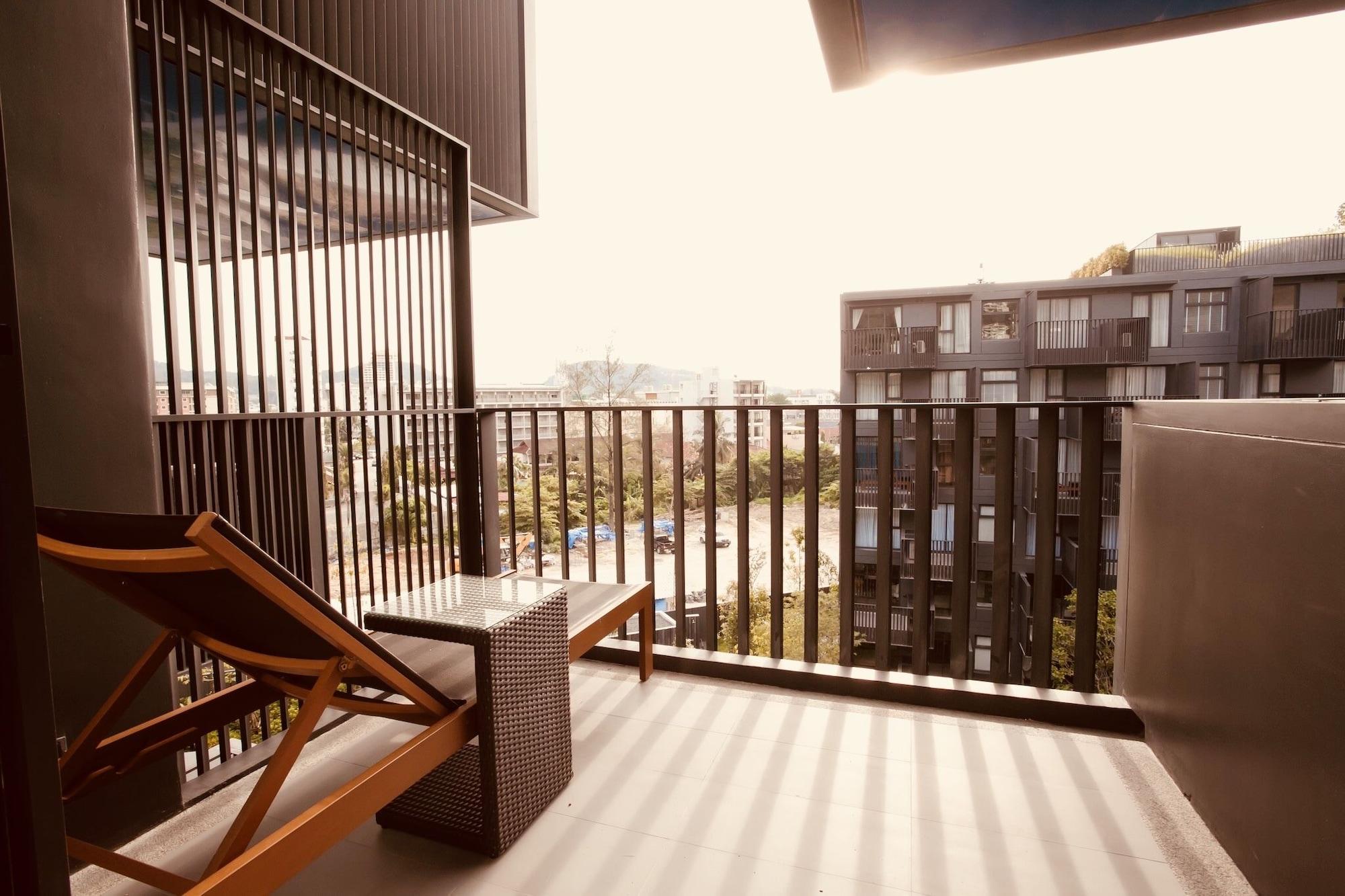 The Deck Condo Patong By Vip Buitenkant foto