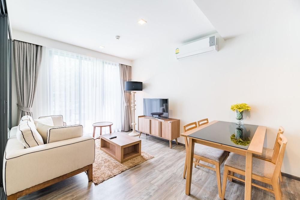 The Deck Condo Patong By Vip Buitenkant foto