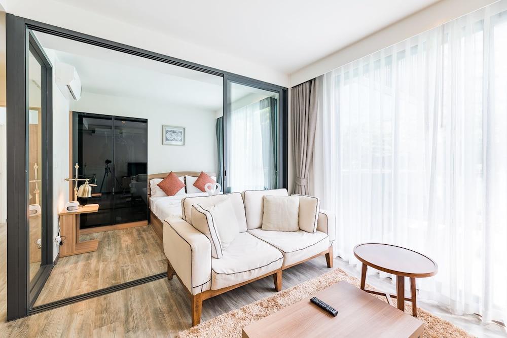 The Deck Condo Patong By Vip Buitenkant foto