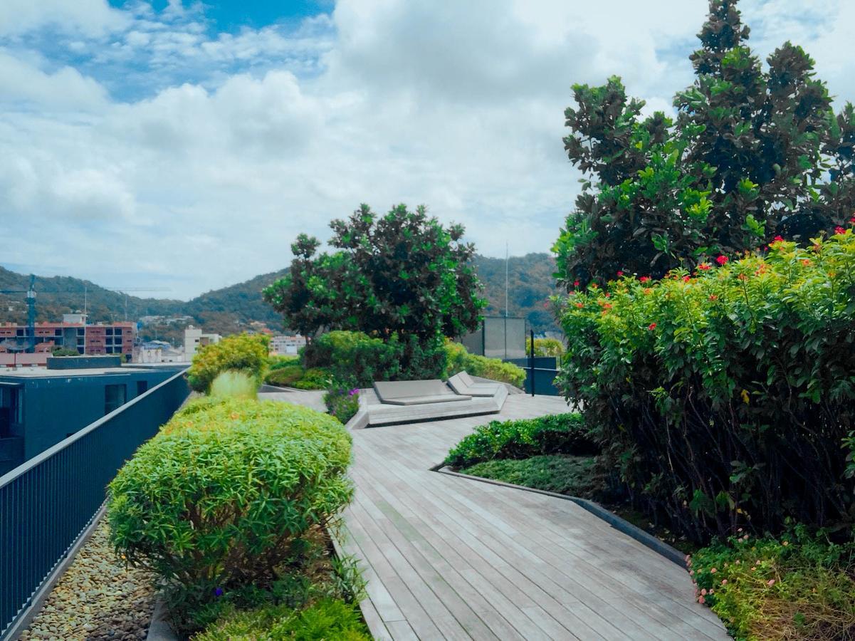 The Deck Condo Patong By Vip Buitenkant foto